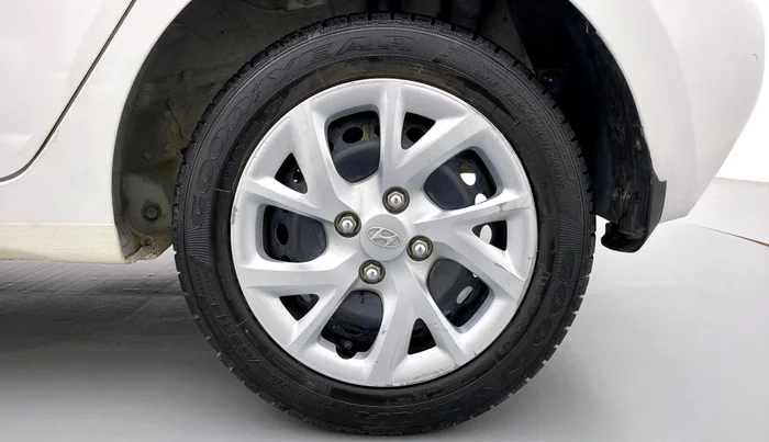 2017 Hyundai Grand i10 SPORTZ 1.2 KAPPA VTVT, Petrol, Manual, 34,113 km, Left Rear Wheel