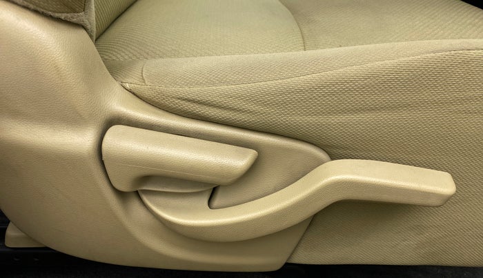 2013 Honda Brio 1.2 S MT I VTEC, Petrol, Manual, 52,340 km, Driver Side Adjustment Panel