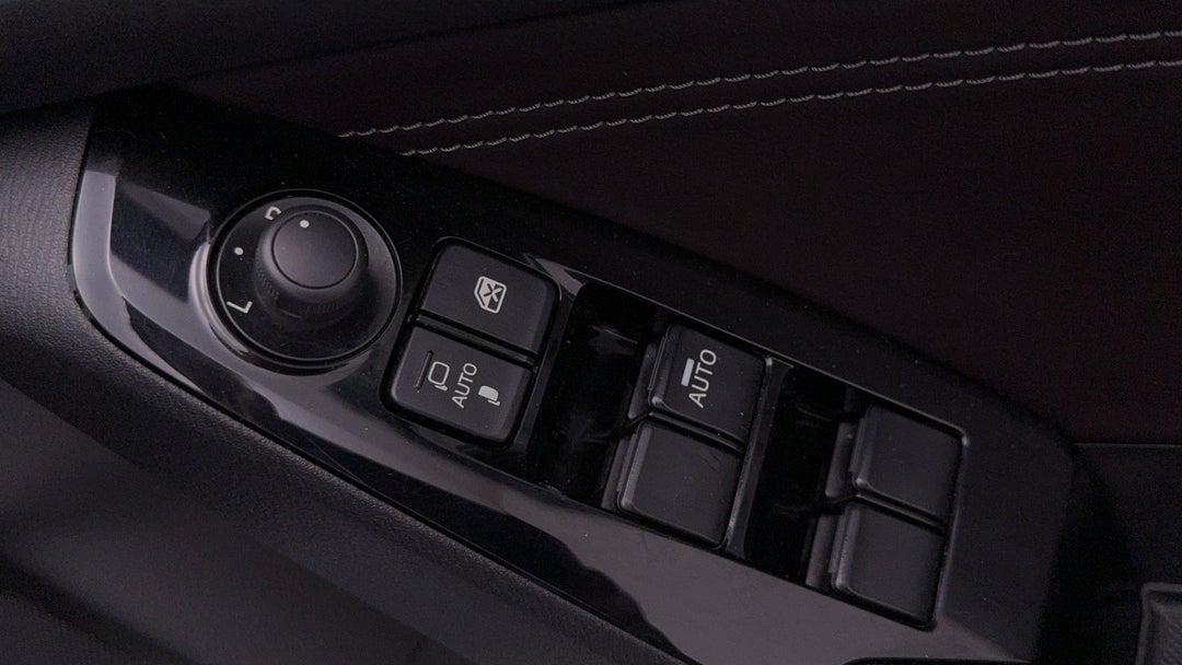 2018 Mazda 3 Touring, Automatic, 40418 km, Drivers Side Door Panel Controls