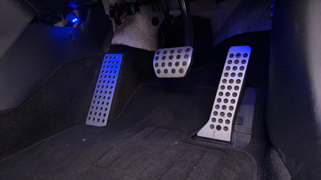 2018 Mazda 3 Touring, Automatic, 40418 km, Pedals and Footmat