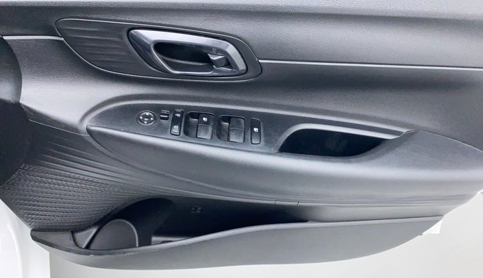 2021 Hyundai NEW I20 MAGNA 1.2 MT, Petrol, Manual, 2,487 km, Driver Side Door Panels Control