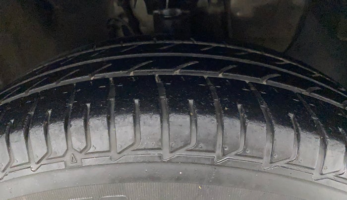 2019 Hyundai Elite i20 SPORTZ PLUS 1.2, Petrol, Manual, 64,572 km, Right Front Tyre Tread