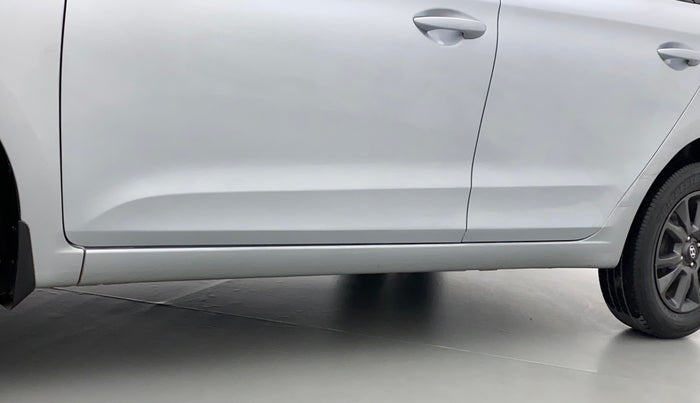 2019 Hyundai Elite i20 SPORTZ PLUS 1.2, Petrol, Manual, 64,572 km, Left running board - Paint has minor damage