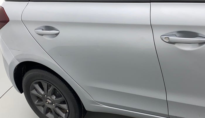 2019 Hyundai Elite i20 SPORTZ PLUS 1.2, Petrol, Manual, 64,572 km, Right rear door - Minor scratches