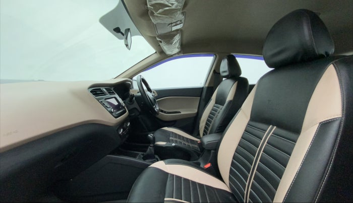 2019 Hyundai Elite i20 SPORTZ PLUS 1.2, Petrol, Manual, 64,572 km, Right Side Front Door Cabin