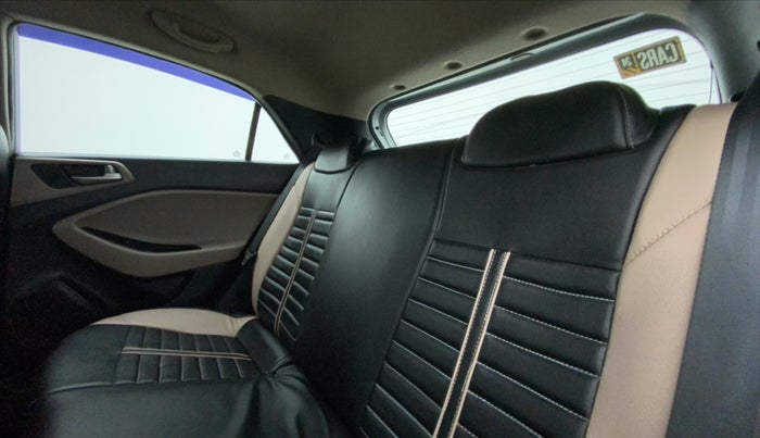 2019 Hyundai Elite i20 SPORTZ PLUS 1.2, Petrol, Manual, 64,572 km, Right Side Rear Door Cabin