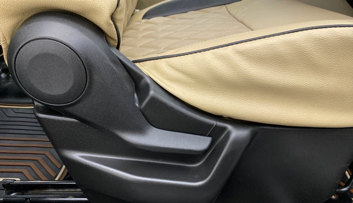 2019 Maruti New Wagon-R ZXI 1.2 old, Petrol, Manual, 24,333 km, Driver Side Adjustment Panel