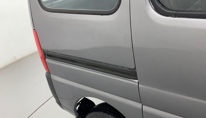 2019 Maruti Eeco 5 STR WITH A/C+HTR, Petrol, Manual, 50,010 km, Right quarter panel - Graphic sticker