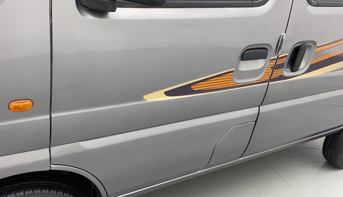 2019 Maruti Eeco 5 STR WITH A/C+HTR, Petrol, Manual, 50,010 km, Front passenger door - Slight discoloration