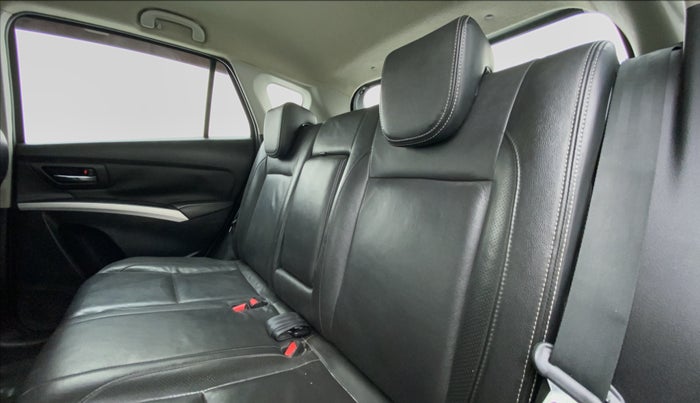 2015 Maruti S Cross ALPHA 1.3, Diesel, Manual, Right Side Rear Door Cabin