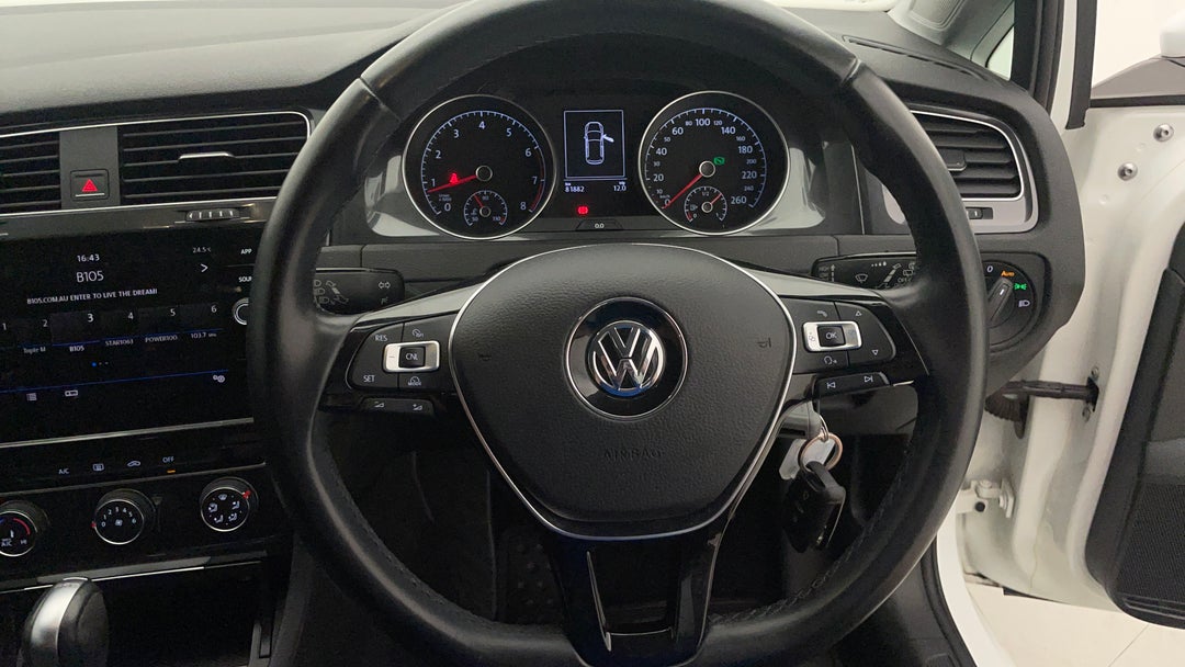 2018 Volkswagen Golf 110 Tsi Trendline, Automatic, 81882 km, Steering Wheel Close-up