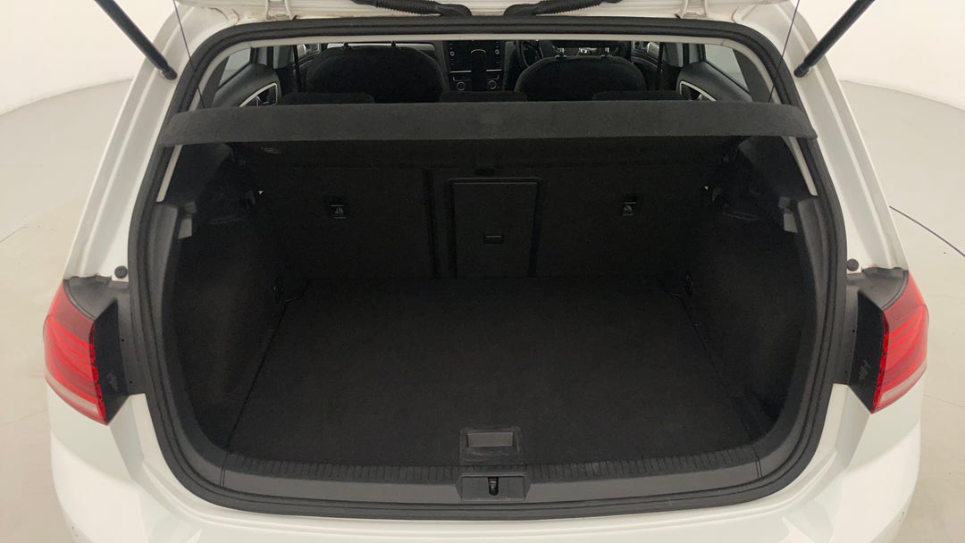 2018 Volkswagen Golf 110 Tsi Trendline, Automatic, 81882 km, Boot Inside View