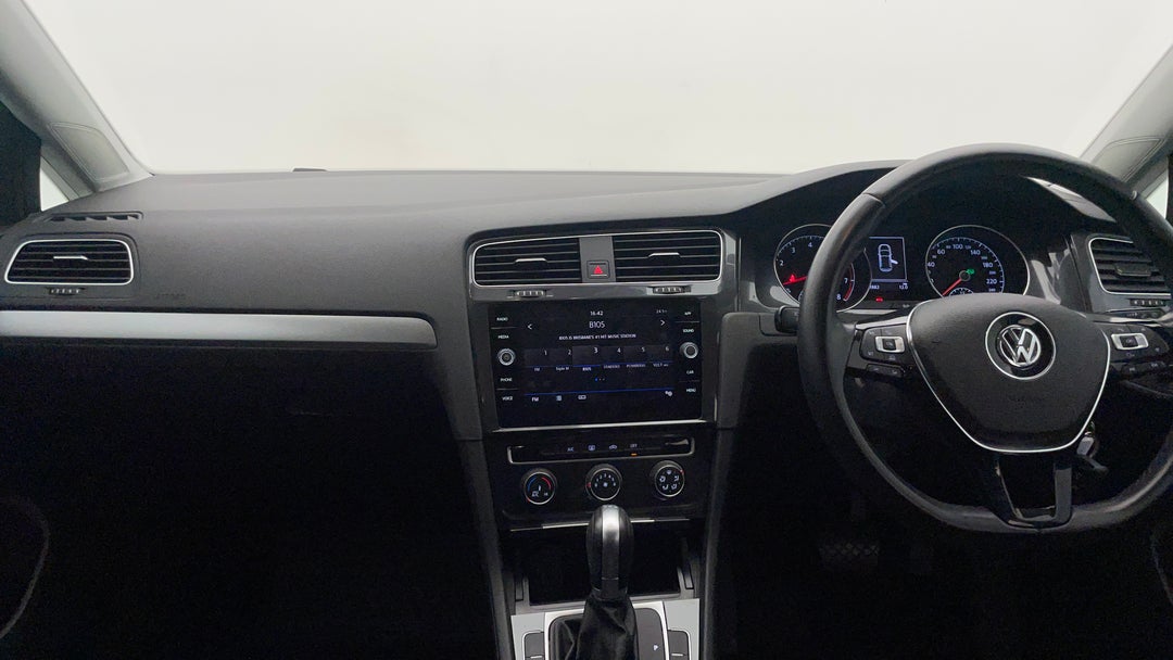 2018 Volkswagen Golf 110 Tsi Trendline, Automatic, 81882 km, Dashboard View