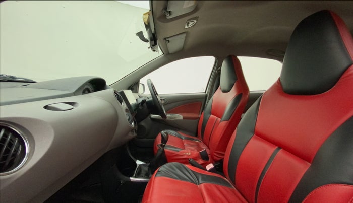2011 Toyota Etios Liva VX, Petrol, Manual, 92,772 km, Right Side Front Door Cabin