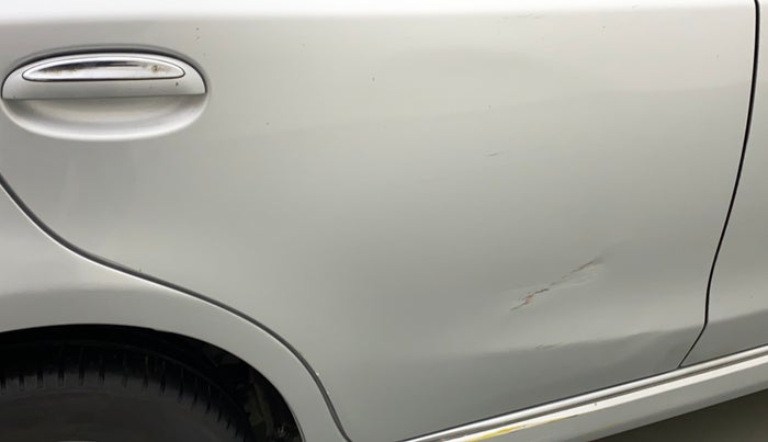 2011 Toyota Etios Liva VX, Petrol, Manual, 92,772 km, Right rear door - Minor scratches