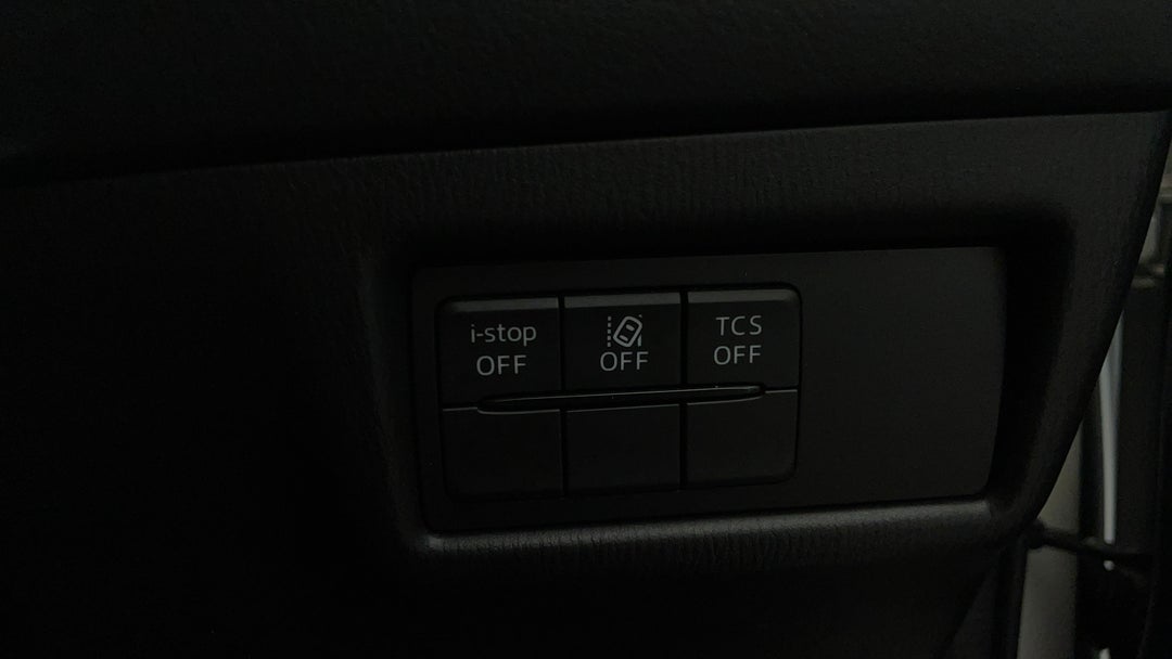 2024 Mazda CX-5 G25 Maxx Sport (FWD), Automatic, 55007 km, Utility Switches/Buttons