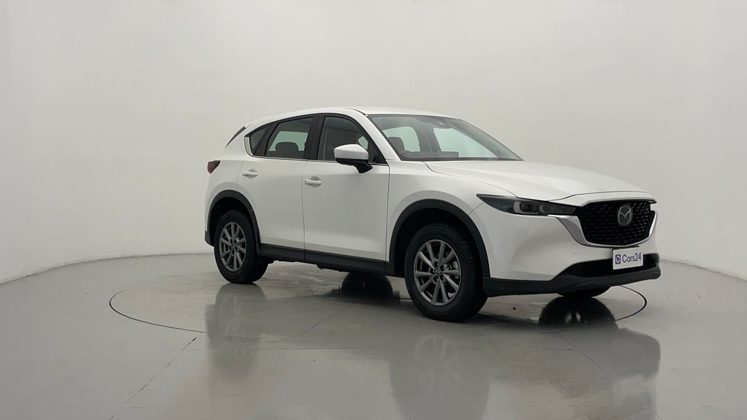 2024 Mazda CX-5 G25 Maxx Sport (FWD), Automatic, 55007 km, Right Front Diagonal (45- Degree) View