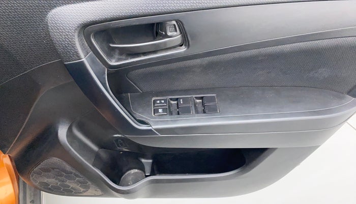 2018 Maruti Vitara Brezza VDI AMT, Diesel, Automatic, 97,704 km, Driver Side Door Panels Control