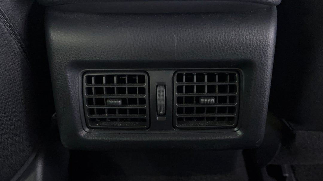 Rear A/C Vent
