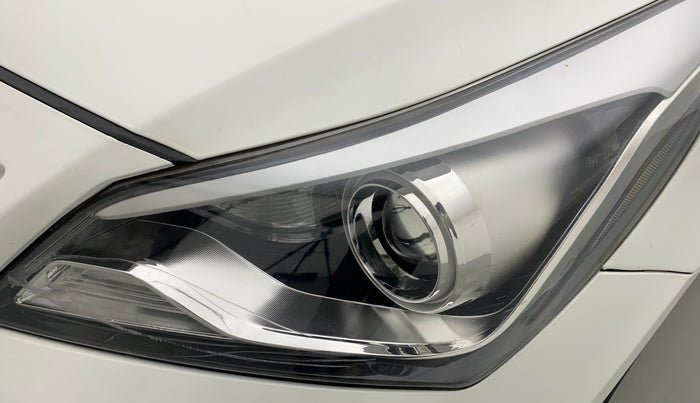2016 Hyundai Verna FLUIDIC 1.6 VTVT S AT, Petrol, Automatic, 36,513 km, Left headlight - Minor scratches