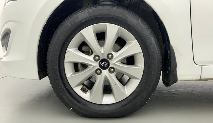 2016 Hyundai Verna FLUIDIC 1.6 VTVT S AT, Petrol, Automatic, 36,513 km, Left Front Wheel