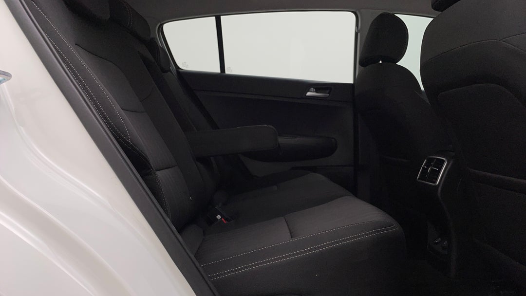 2021 Kia Sportage Sx (awd), Automatic, 69165 km, Right Side Rear Door Cabin View