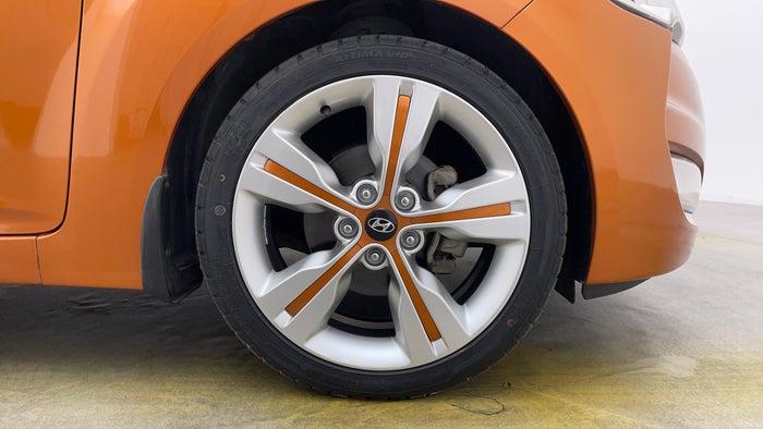 Hyundai Veloster-Right Front Tyre