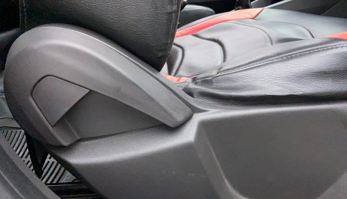 2017 Ford New Figo 1.2 TREND, Petrol, Manual, 7,689 km, Driver Side Adjustment Panel