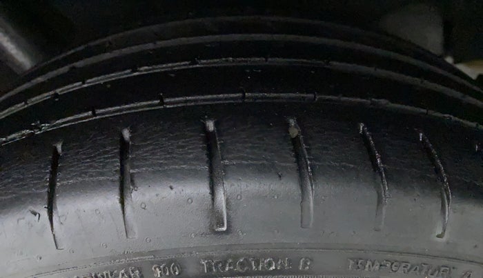 2017 Maruti Baleno ZETA PETROL 1.2, Petrol, Manual, 63,074 km, Left Rear Tyre Tread