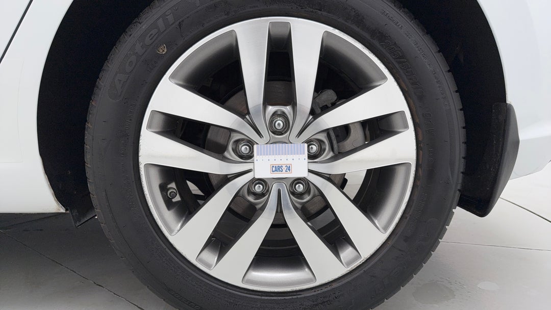 Wheels Rim Rear LHS Gutter Rash