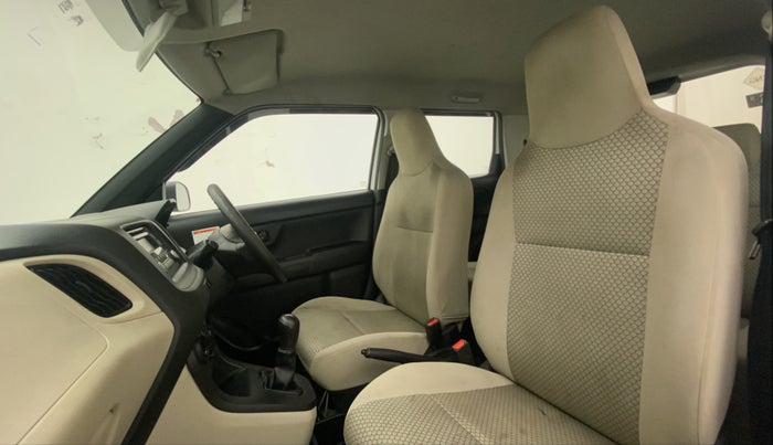 2019 Maruti New Wagon-R LXI CNG 1.0, CNG, Manual, 66,502 km, Right Side Front Door Cabin