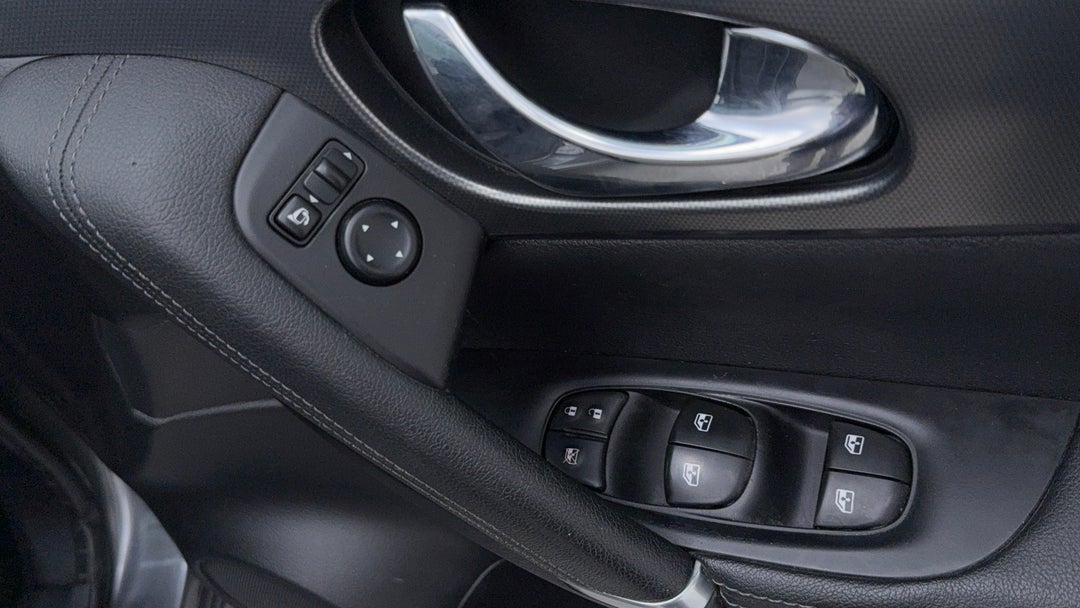 Drivers Side Door Panel Controls