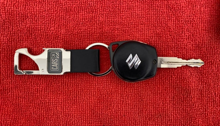2018 Maruti Swift VDI AMT, Diesel, Automatic, 65,617 km, Key Close Up