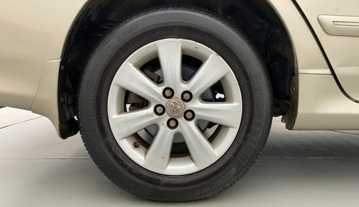 2011 Toyota Corolla Altis 1.8 G, Petrol, Manual, 89,740 km, Right Rear Wheel
