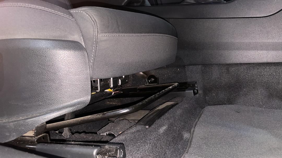 2016 Hyundai Sonata Active, Automatic, 126250 km, Drivers Side Adjustment Panel
