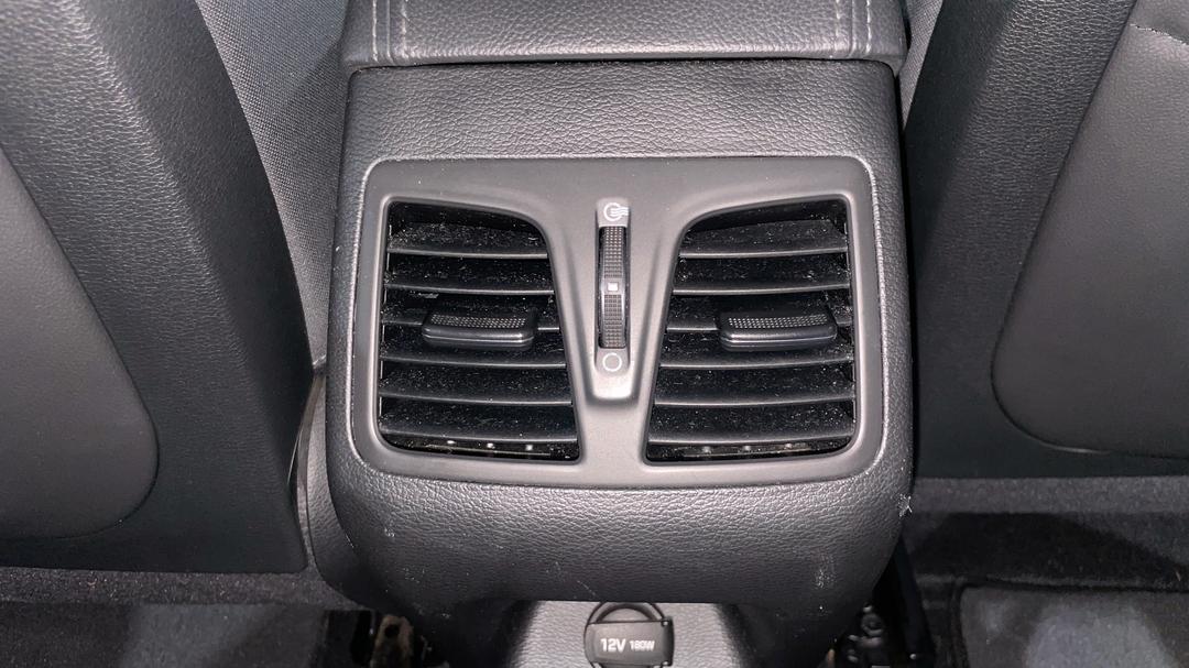 2016 Hyundai Sonata Active, Automatic, 126250 km, Rear A/C Vent