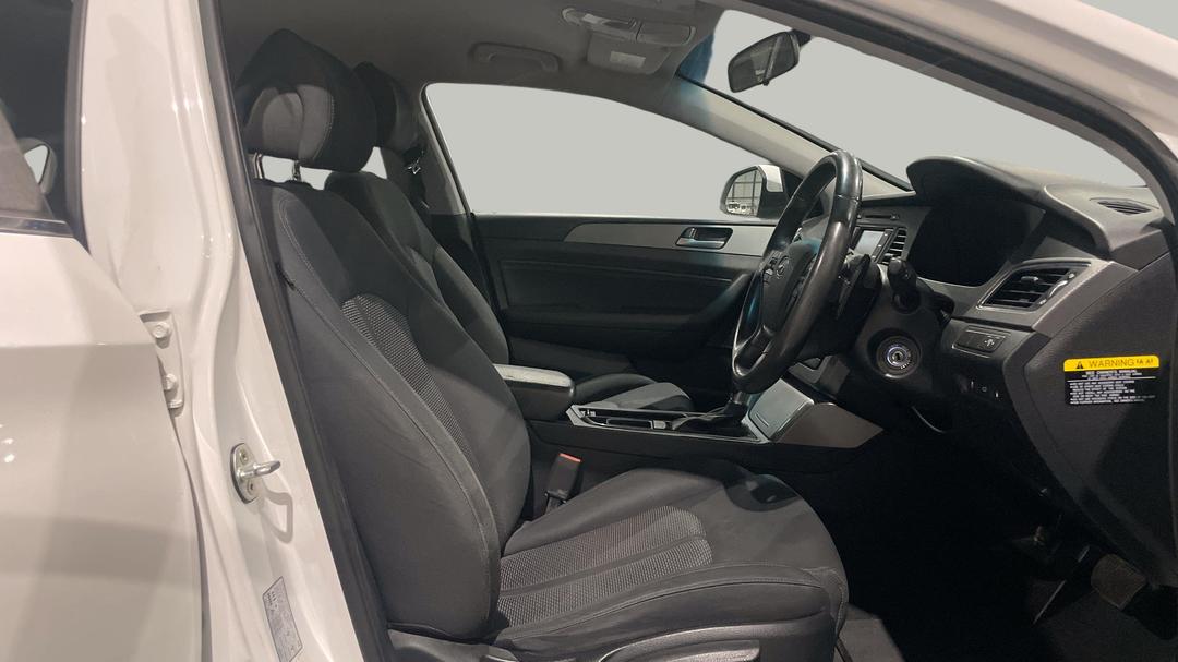 2016 Hyundai Sonata Active, Automatic, 126250 km, Right Side Front Door Cabin View