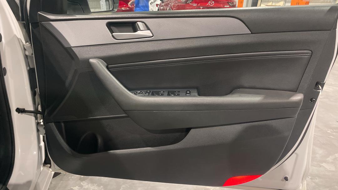 2016 Hyundai Sonata Active, Automatic, 126250 km, Speaker View