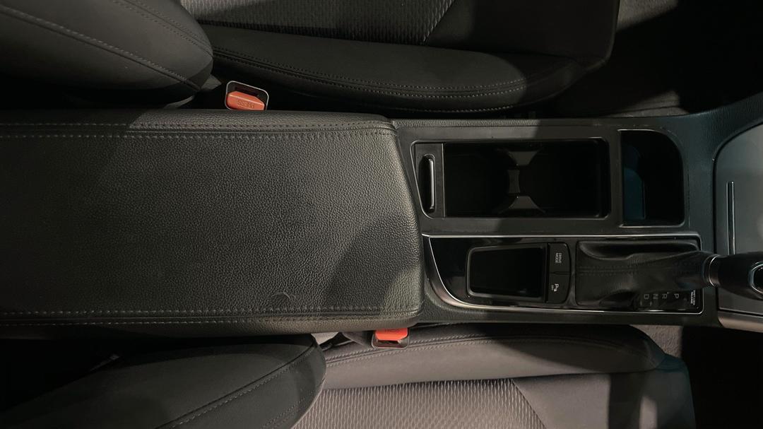 2016 Hyundai Sonata Active, Automatic, 126250 km, Center Console