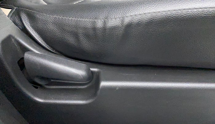2017 Maruti Wagon R 1.0 VXI AMT, Petrol, Automatic, 42,439 km, Driver Side Adjustment Panel