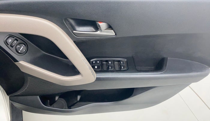 2016 Hyundai Creta 1.6 SX PLUS DIESEL, Diesel, Manual, 1,27,980 km, Driver Side Door Panels Controls