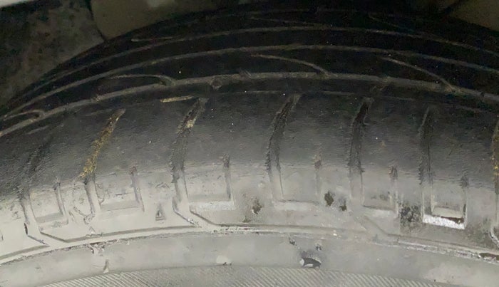 2018 Hyundai Creta SX (O) 1.6 DIESEL, Diesel, Manual, 49,510 km, Left Front Tyre Tread