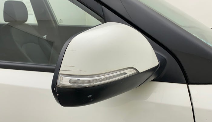 2018 Hyundai Creta SX (O) 1.6 DIESEL, Diesel, Manual, 49,510 km, Right rear-view mirror - Indicator light has minor damage