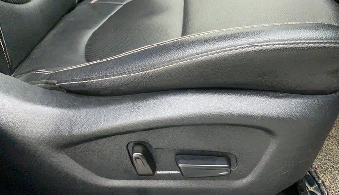 2018 Hyundai Creta SX (O) 1.6 DIESEL, Diesel, Manual, 49,918 km, Driver Side Adjustment Panel