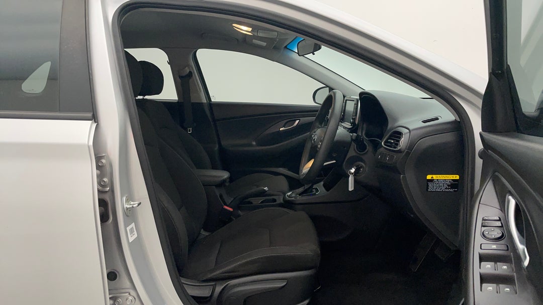 2017 Hyundai i30 Active, Automatic, 123123 km, Right Side Front Door Cabin View