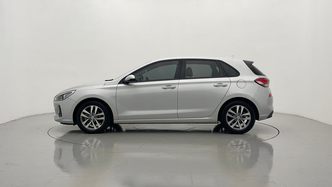 2017 Hyundai i30 Active, Automatic, 123123 km, Left Side View