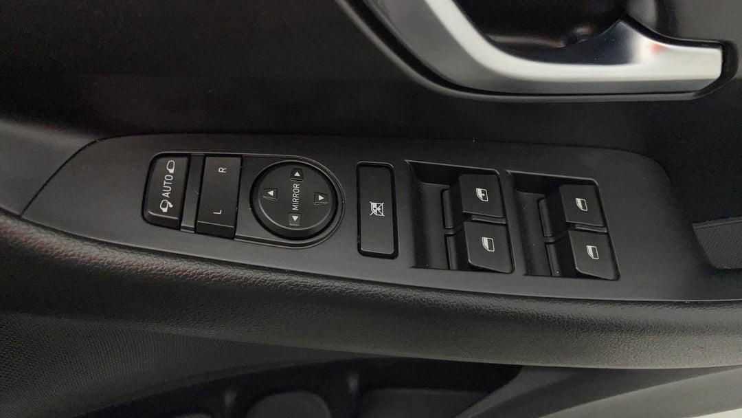 2017 Hyundai i30 Active, Automatic, 123123 km, Drivers Side Door Panel Controls