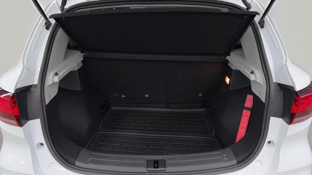 2024 MG Zst Essence, Automatic, 27975 km, Boot Inside View