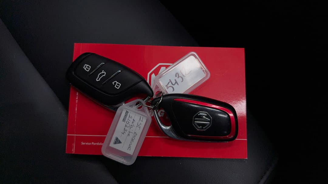 2024 MG Zst Essence, Automatic, 27975 km, Key Close-up