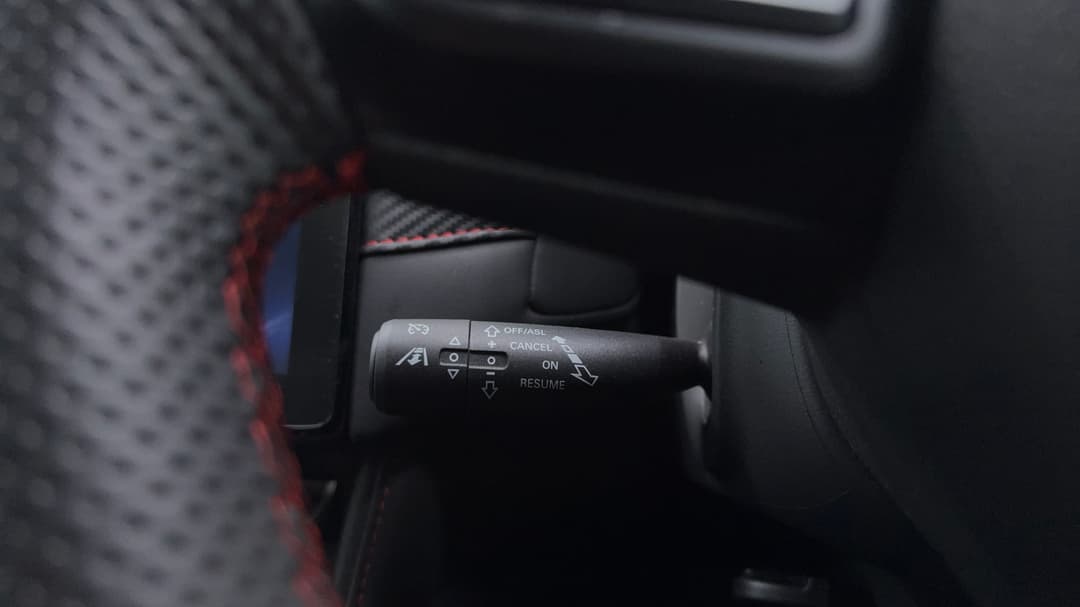 2024 MG Zst Essence, Automatic, 27975 km, Cruise Control